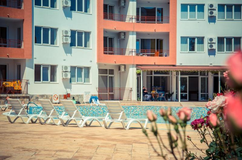 Riviera Fort Beach Ravda Exterior photo
